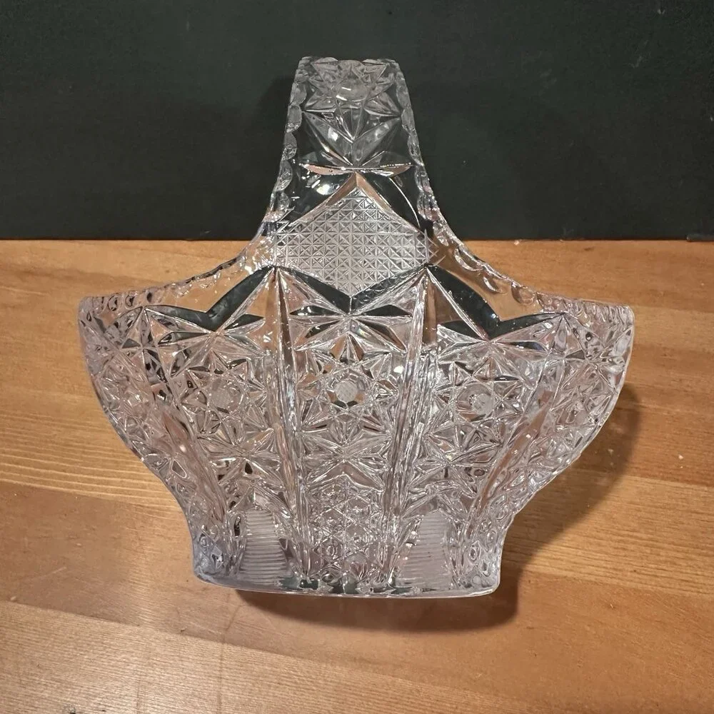 Vtg Clear Glass Basket Star Diamond Pattern Starburst 7